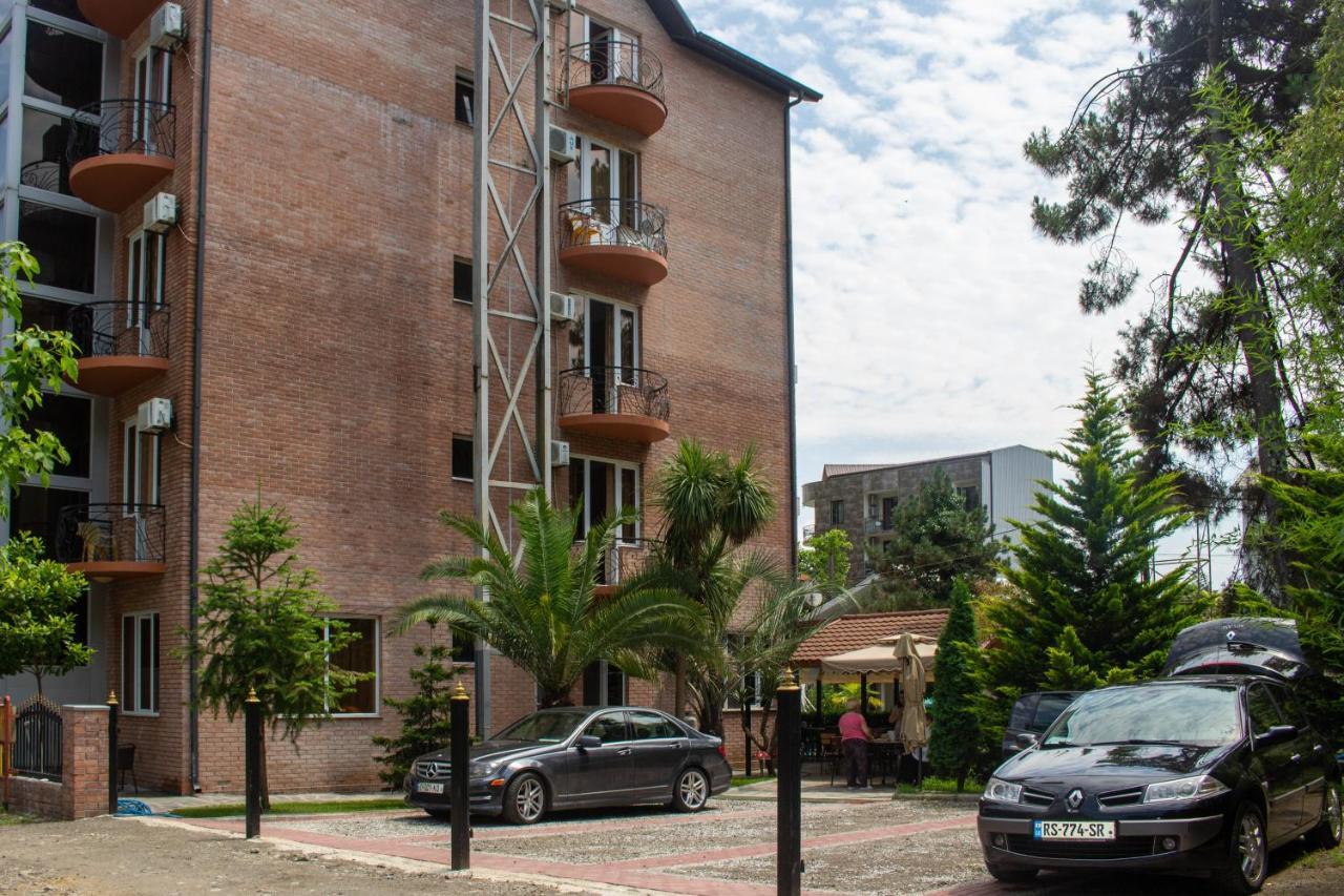 Hotel Evrazia อูเรคี ภายนอก รูปภาพ