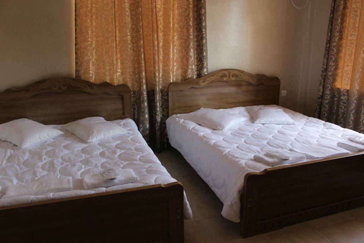 Hotel Evrazia อูเรคี ภายนอก รูปภาพ