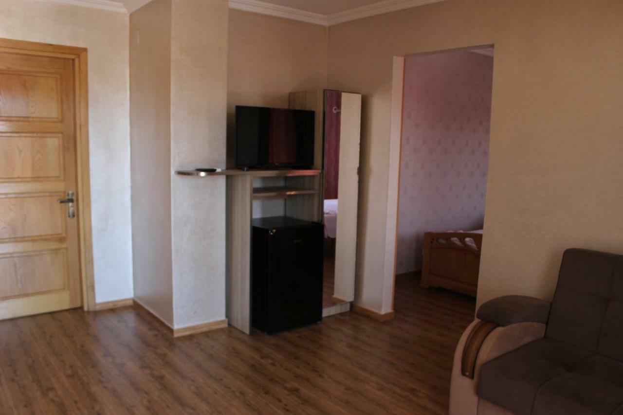 Hotel Evrazia อูเรคี ภายนอก รูปภาพ