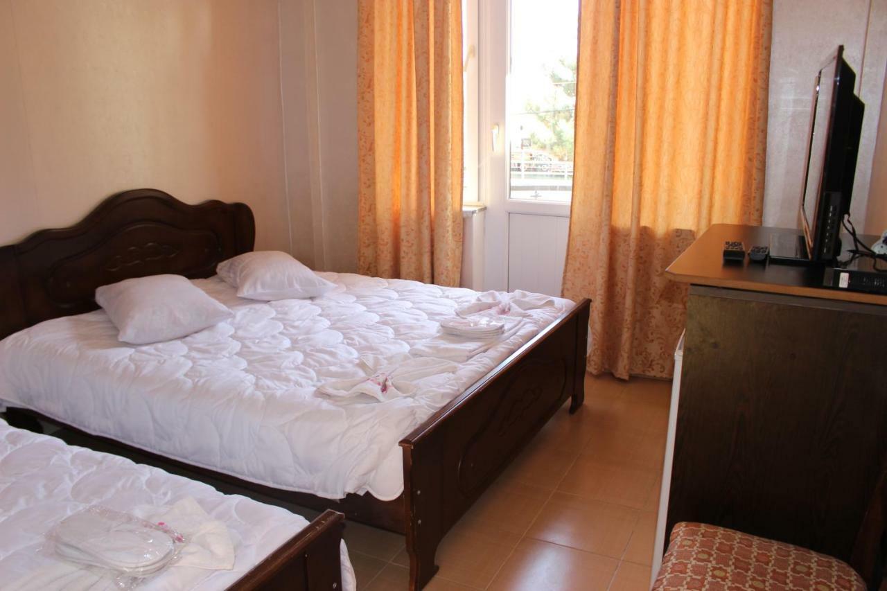 Hotel Evrazia อูเรคี ภายนอก รูปภาพ